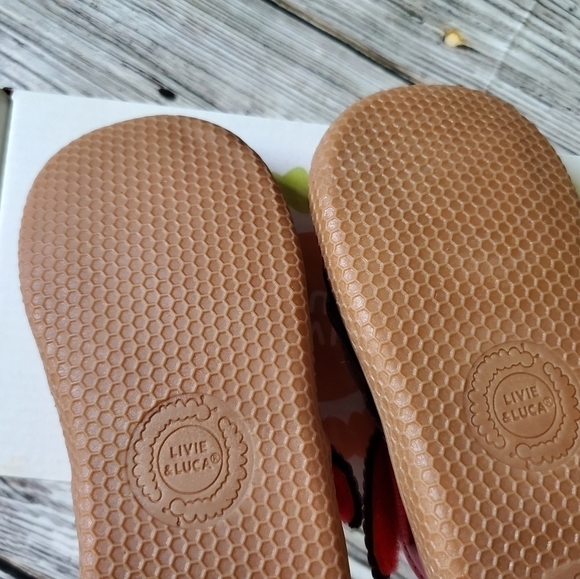 Livie and Luca Ruche Mary Jane Shoes Metallic Red New Without Box - Picture 9 of 12